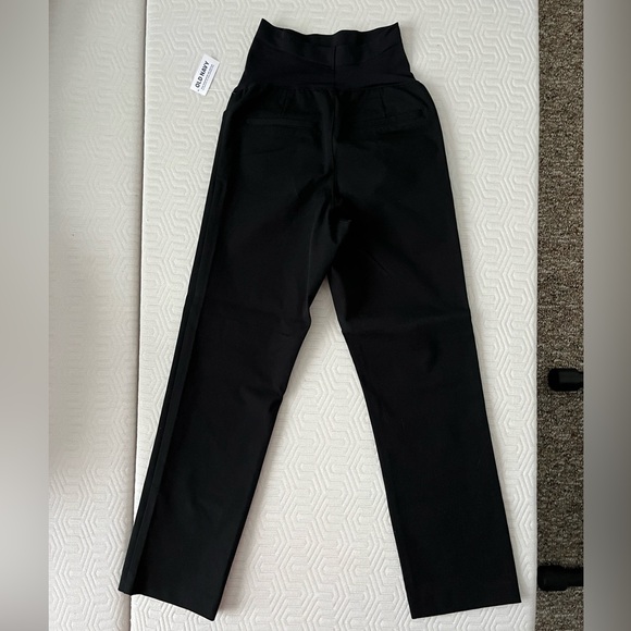 Maternity Full-Panel Pixie Straight Ankle Pants - Picture 7 of 7